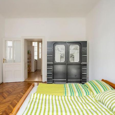 Vintage Living In The Heart Of Vienna. Apartment Exterior foto